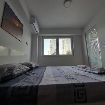 The Romantic Place Apartment