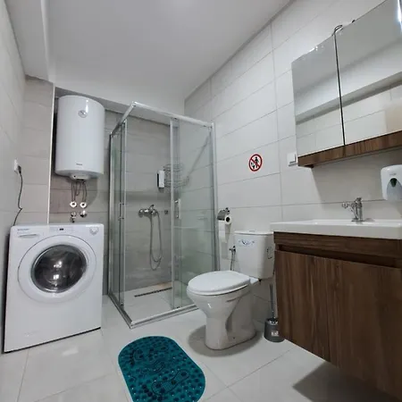 The Romantic Place Apartment